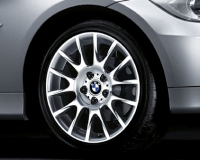 Комплект оригинальных литых дисков Radial Spoke 216 для BMW 1er