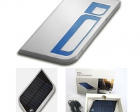 Зарядное устройство на солнечной батарее BMW i Collection