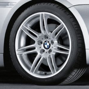 Комплект оригинальных литых дисков M Double Spoke 288