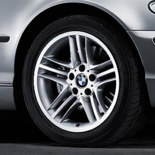 Комплект оригинальных литых дисков Star Spoke 89 для BMW 5er