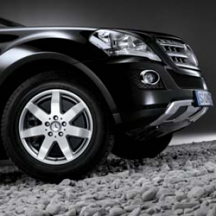 Литой диск с 7 спицами R17, Mercedes-Benz M-класс W 164